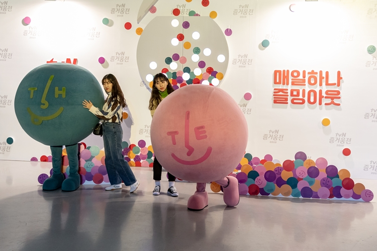 화요일, 목요일 즐밍이들과 포토 타임~! 나머지 즐밍이들, 어디서 놀고 있니?!