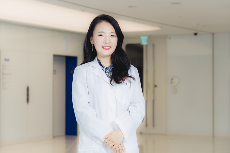 CJ제일제당 식품연구소 식품개발센터 햇반컵반팀 정경희 연구원.