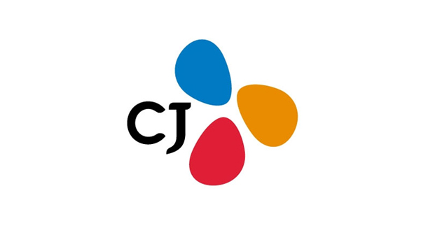 CJ, 코로나19 피해 극복10억원 기부한다는 보도자료에 CJ로고가 삽입되어 있다.