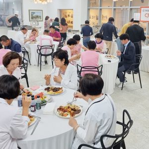 CJ프레시웨이, 국내 최대 규모 요양원서 셰프 특식 이벤트 열어