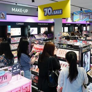 올영세일 매출 살펴보니…올 여름 키워드는 ‘향향색색(香香色色)’