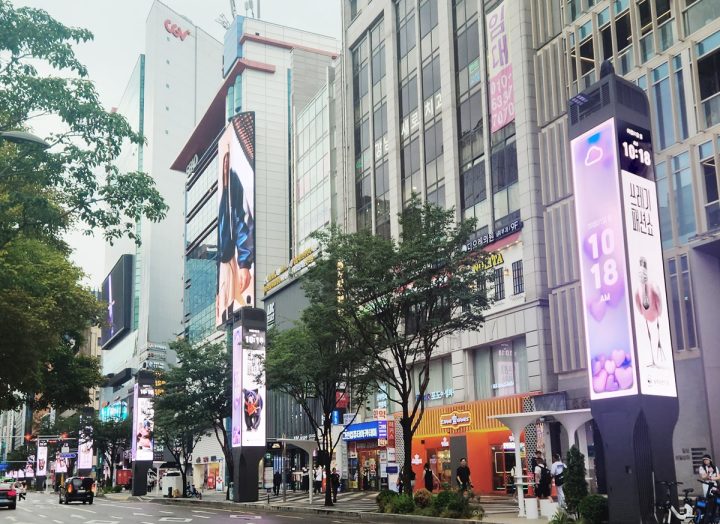 CGV, ‘쓰레기패션쇼’ 캠페인 G-LIGHT 송출