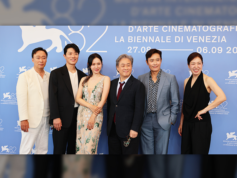 <어쩔수가없다> 뜨거운 취재 열기로 가득했던 베니스국제영화제 공식 기자회견 & 포토콜 현장