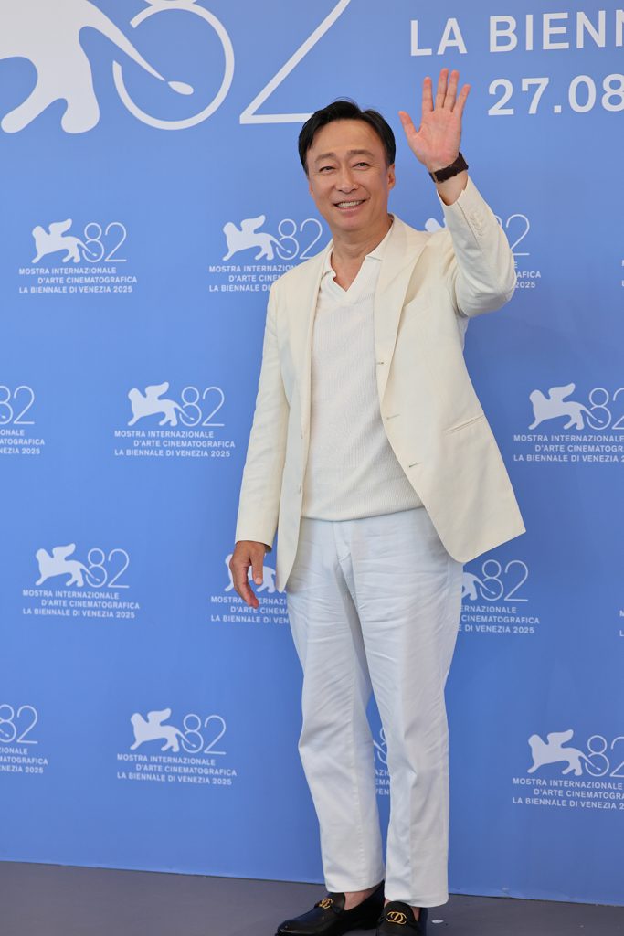 포토콜 이성민 배우