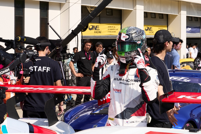 금호 SLM 이창욱은 2025 오네 슈퍼레이스 챔피언십 개막전부터 시즌 총 4회 우승을 차지했다