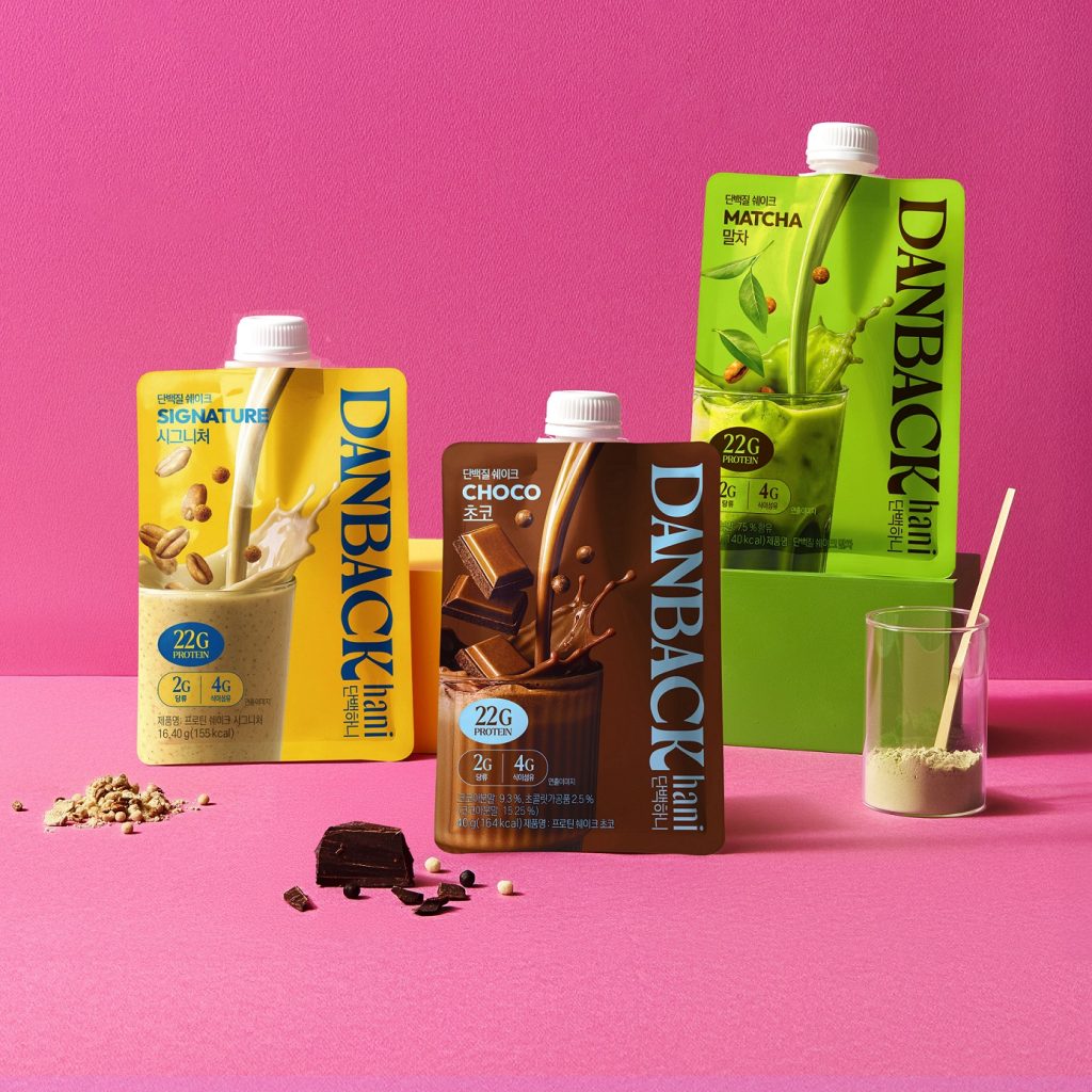 단백하니 단백질쉐이크 3종(시그니처•초코•말차) 연출 이미지