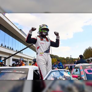 이창욱, 시즌 5승 달성…2025 토요타 가주 레이싱 6000 클래스 챔피언 등극