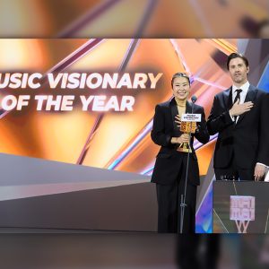 <2025 MAMA AWARDS> ‘뮤직 비저너리 오브 더 이어’ 수상이 더 값진 이유