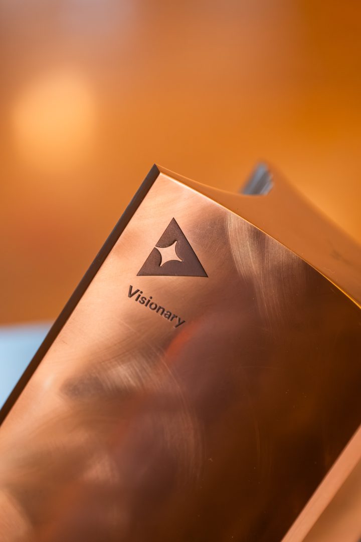 ‘전 세계가 사랑한 독창적 IP 주역들 한자리에’ CJ ENM, ‘2026 비저너리 어워즈’ 개최