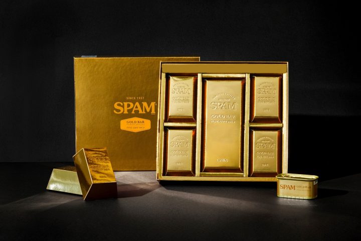 CJ제일제당 ‘스팸 골드바 에디션’, 설 맞아 다시 돌아왔다… 크림(KREAM)에서 행운의 골든 티켓과 함께 재출시