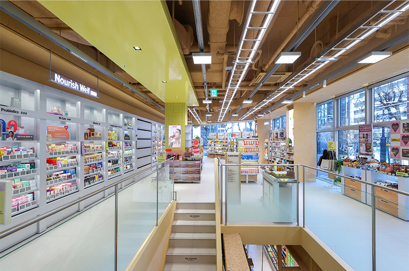 올리브베러 광화문점 2층 내부