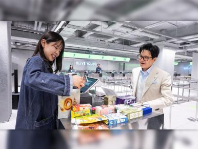 ‘센트럴 명동 타운’ 1호 고객 이재현 회장이 올리브영에서 찾은 글로벌 성공 공식 