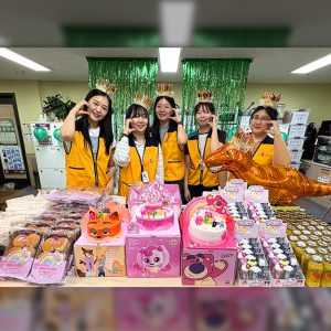 CJ푸드빌 직원들이 전국 지역아동센터서 생일 파티 여는 사연은?