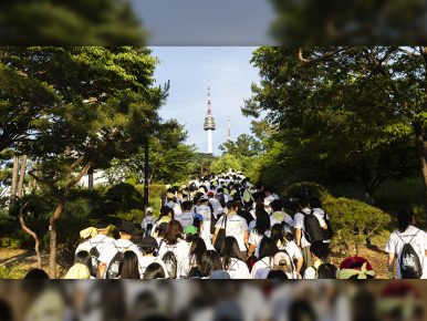 CJ푸드빌, ‘N서울타워 글로벌 나이트 워크’ 첫 날에만 1000여 명 모이며 남산 대표 글로벌 여름 축제로 자리매김