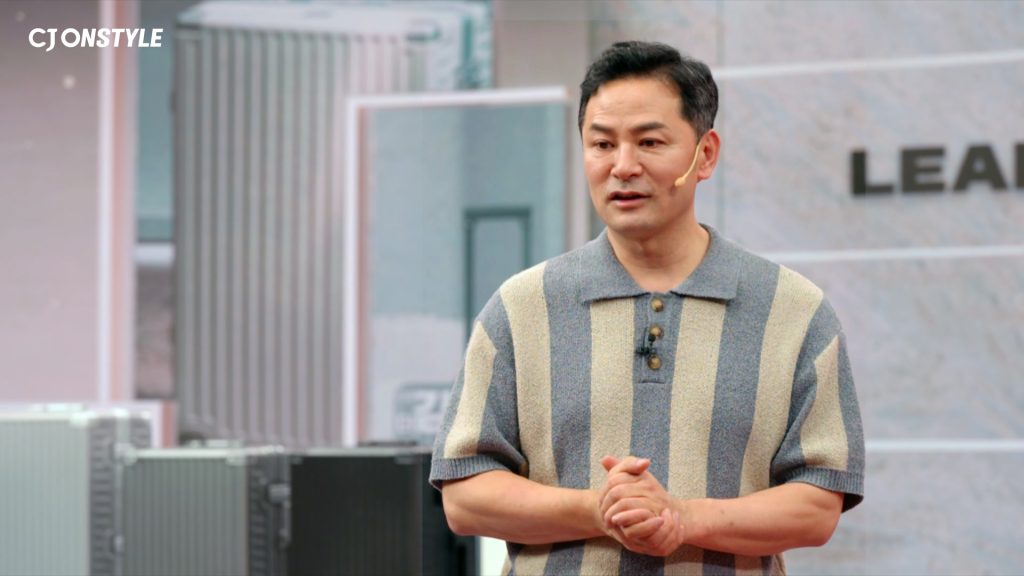 ‘더 김창옥 라이브’에서 강연중인 김창옥