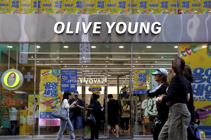 CJ올리브영, 9월 올영세일서 ‘취향 소비’ 두드러져…홈스파·IP 컬래버 상품 인기